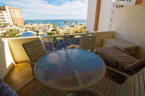 Las Palmas Resort Condo 403 with amazing sea view